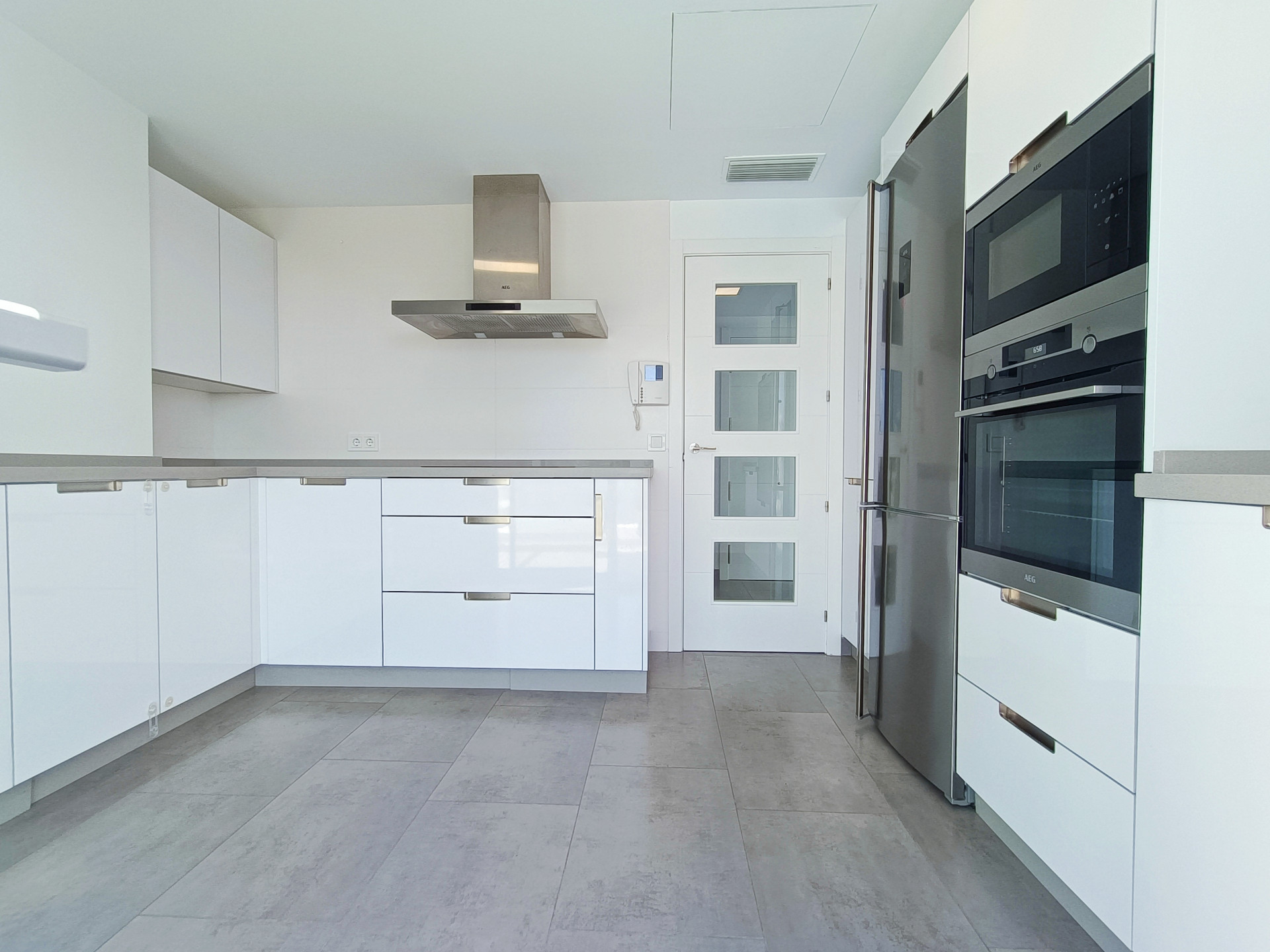 Attico a Estepona, Malaga, Spagna 2 camere da letto, 120 mq. N° 53573