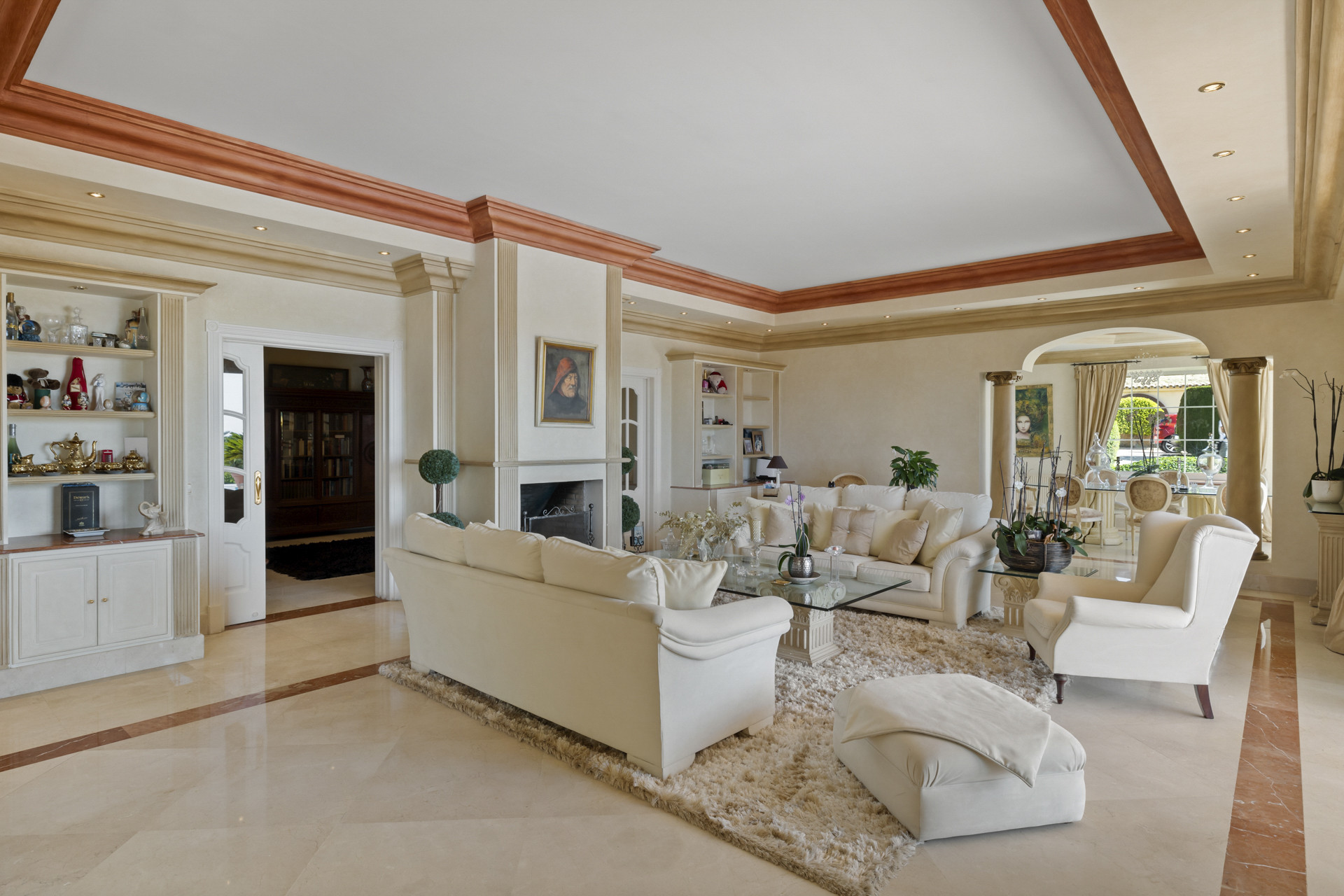 Villa in El Paraiso, Malaga, Spanien 5 Schlafzimmer, 779 m2 Nr. 53534