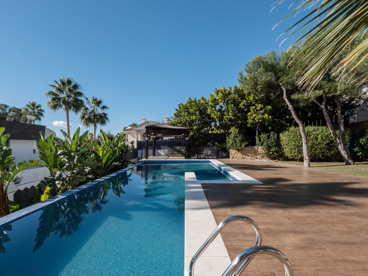 Villa in Marbella Golden Mile, Malaga, Spanien 5 Schlafzimmer, 714 m2 Nr. 53458