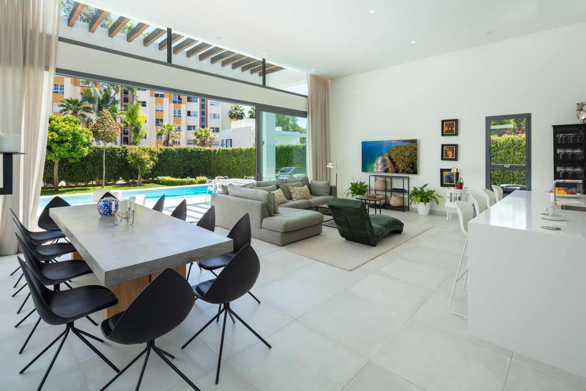 Willa w Estepona, Malaga, Hiszpania 4 sypialnie, 315 mkw. nr 53553