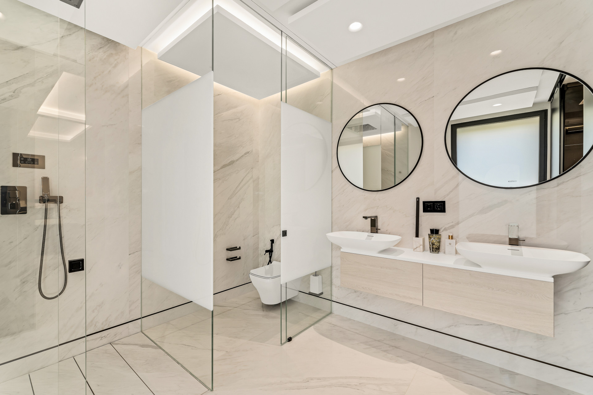 Penthäuser in Estepona, Malaga, Spanien 4 Schlafzimmer, 674 m2 Nr. 53484