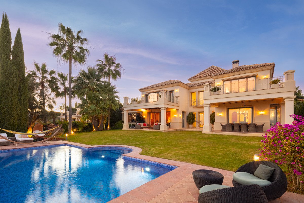 Huvila Benahavis, Malaga, Espanja 5 makuuhuonetta, 530 m2 No. 53497