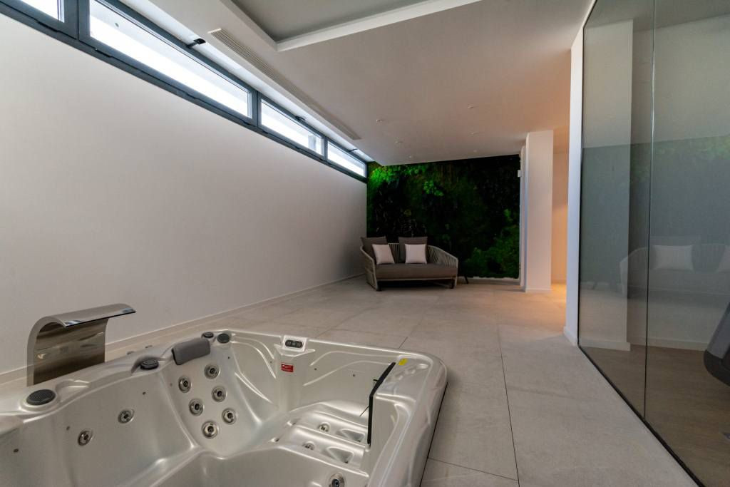 Villa in Nueva Andalucia, Malaga, Spanien 4 Schlafzimmer, 440 m2 Nr. 53400