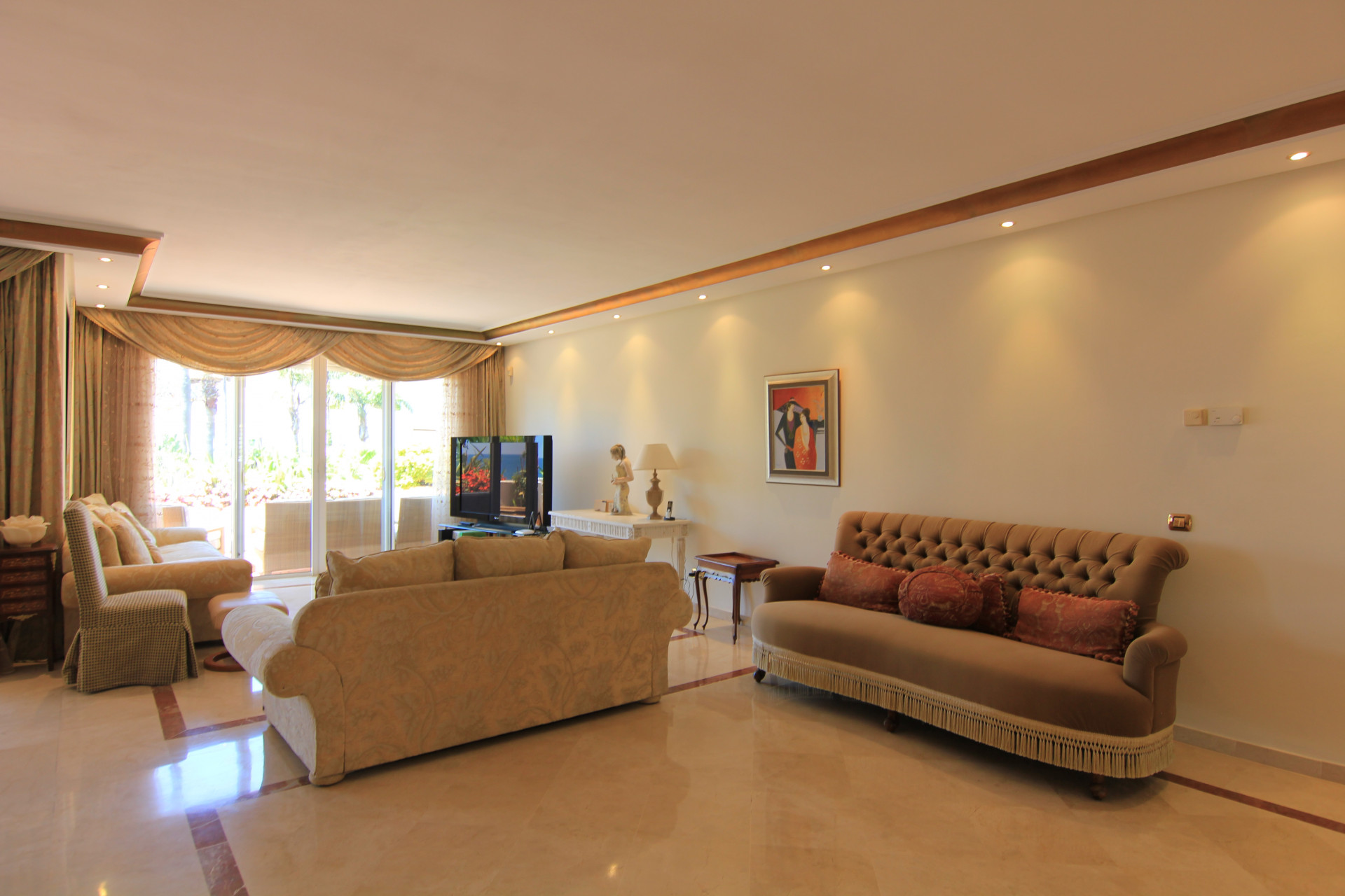 Duplex a Marbella, Malaga, Spagna 5 camere da letto, 475 mq. N° 53550