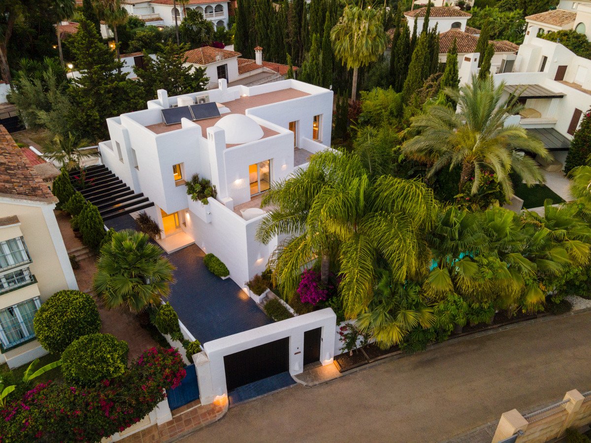 Villa i Marbella Golden Mile, Malaga, Spanien 4 sovrum, 240 kvm. Nr. 53572