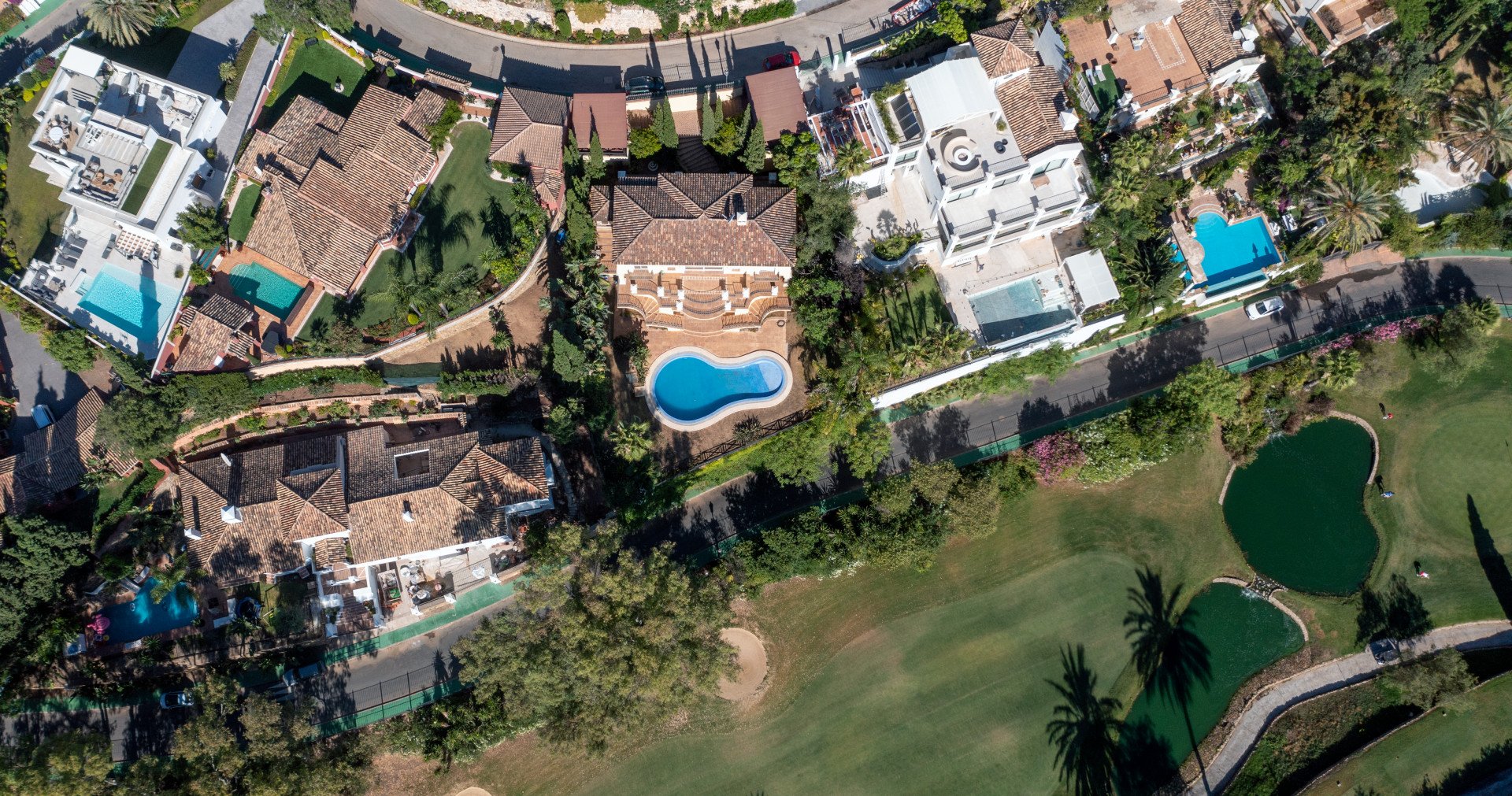 Huvila El Herrojo, Malaga, Espanja 6 makuuhuonetta, 579 m2 No. 53578