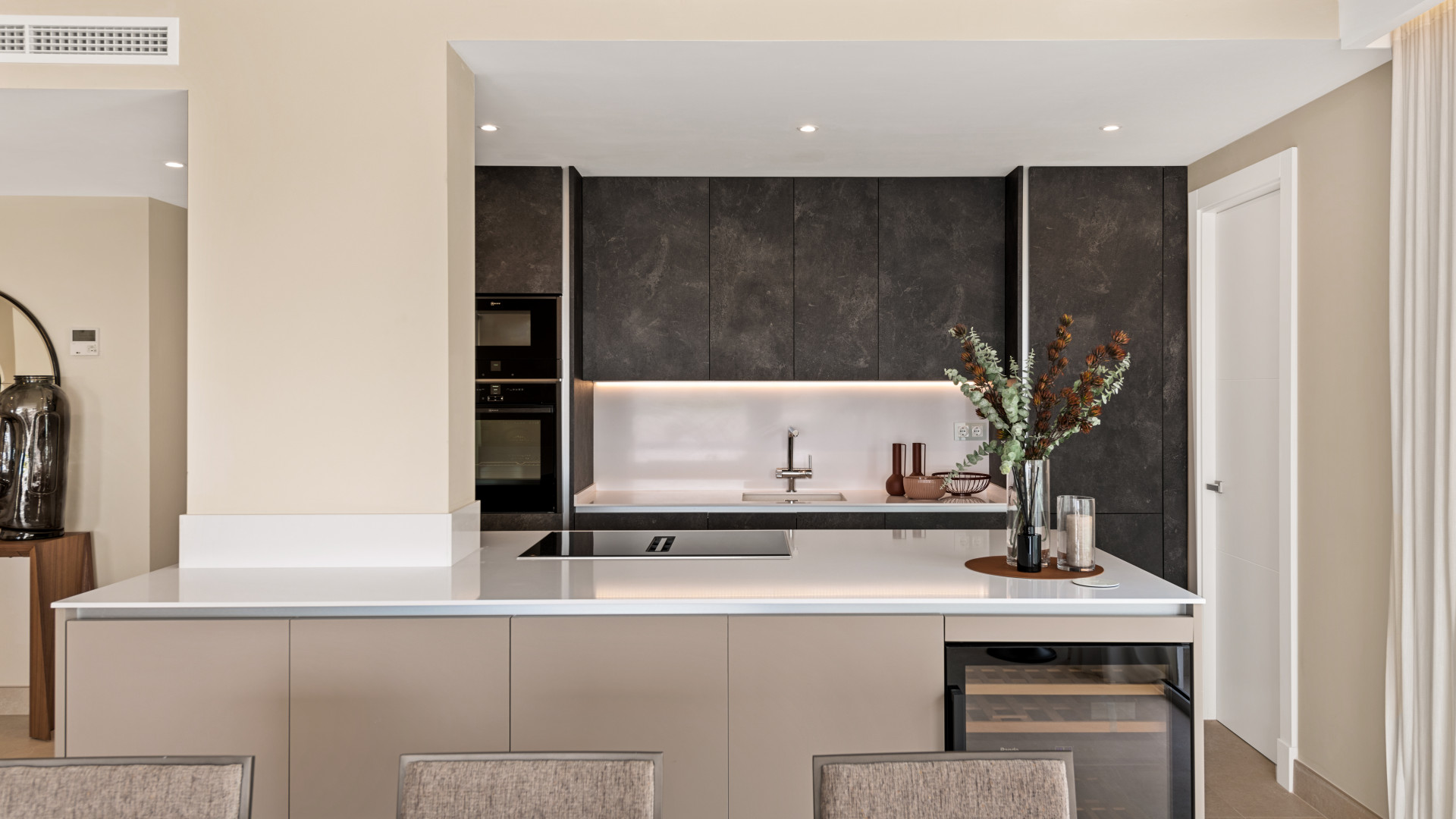 Dzīvoklis Marbella Golden Mile, Malaga, Spānijā 3 istabas, 138 m2 Nr. 53528