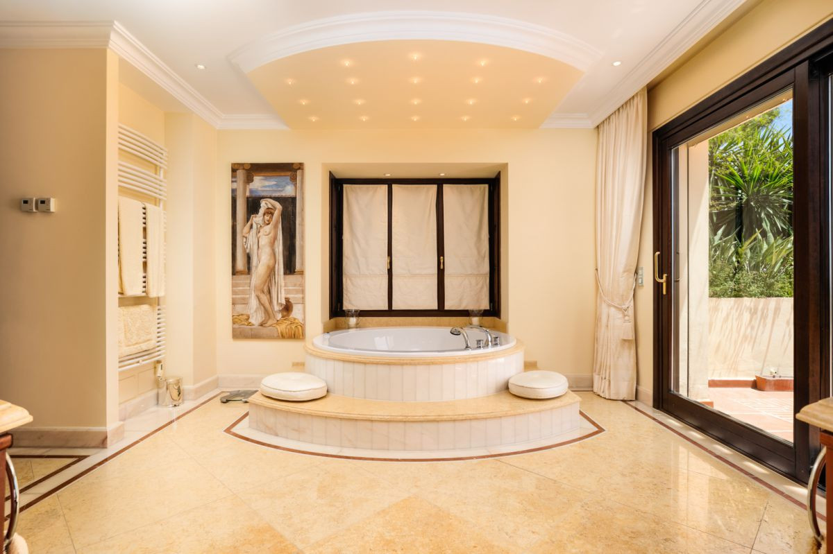 Huvila Marbella Golden Mile, Malaga, Espanja 5 makuuhuonetta, 1025 m2 No. 53465