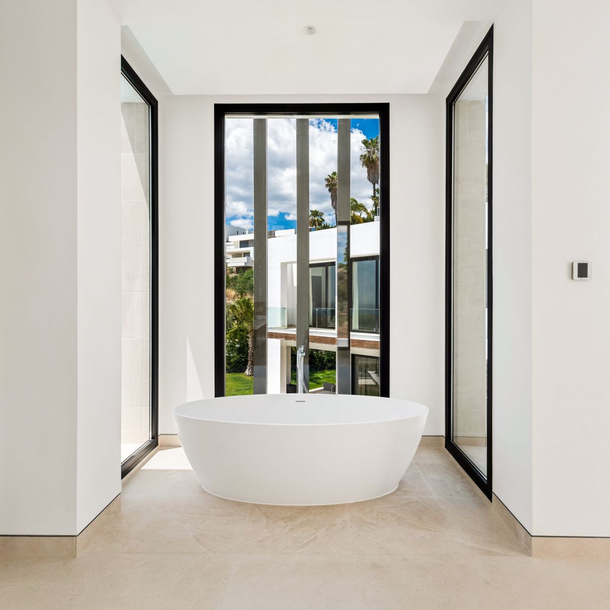 Villa à La Alqueria-El Paraíso, Malaga, Espagne 5 chambres, 862 m2 No. 53380