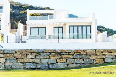 Villa for sale in Mijas Costa, Malaga, Spain 3 bedrooms, 487 sq.m. No. 53034 - photo 1