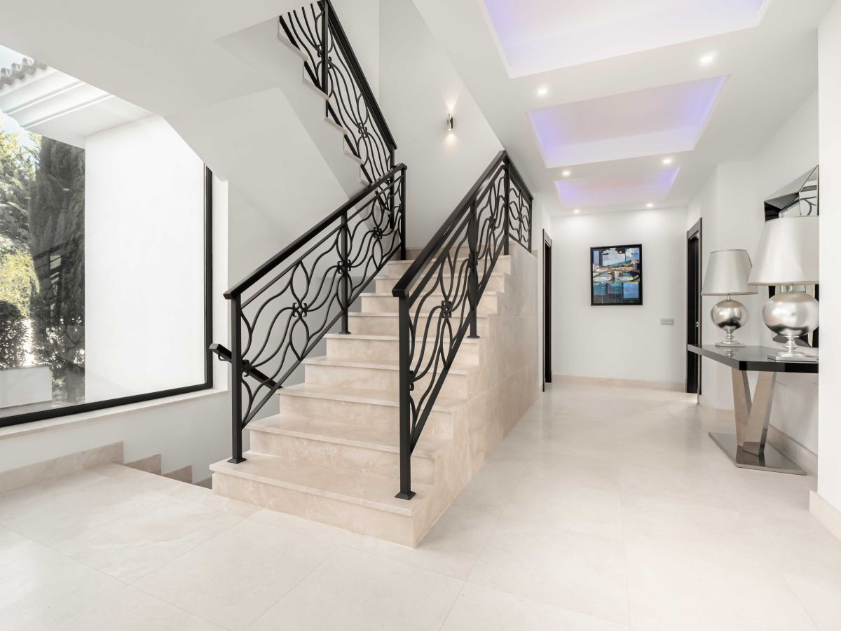 Villa in Marbella Golden Mile, Malaga, Spanien 5 Schlafzimmer, 714 m2 Nr. 53458
