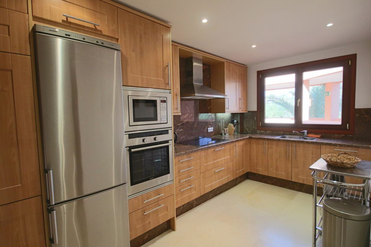Apartament w Estepona, Malaga, Hiszpania 3 sypialnie, 183 mkw. nr 53399