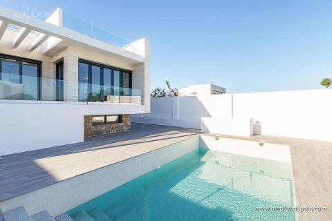 Villa for sale in Mijas Costa, Malaga, Spain 3 bedrooms, 487 sq.m. No. 53034 - photo 2