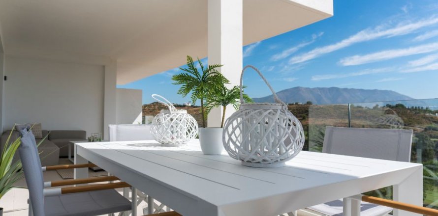 Duplex in Mijas Costa, Malaga, Spain 3 bedrooms, 118 sq.m. No. 53432