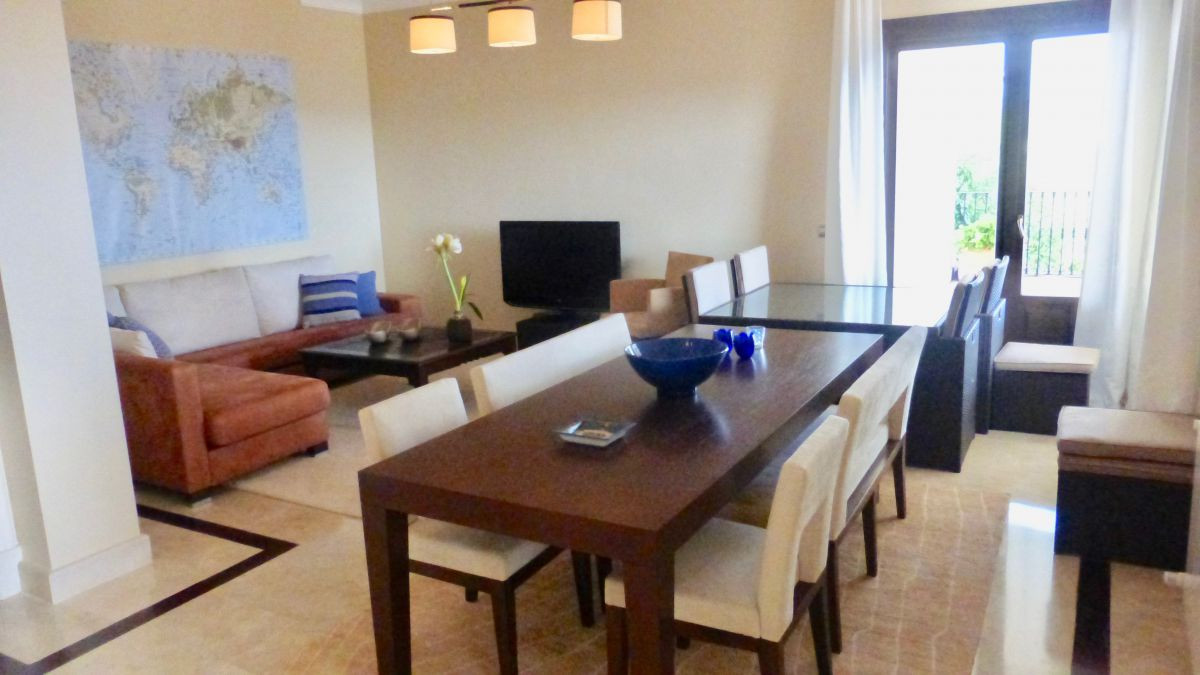 Villa a Benahavis, Malaga, Spagna 6 camere da letto, 950 mq. N° 53379