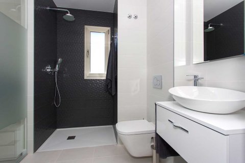 Apartment for sale in Villamartin, Alicante, Spain 3 bedrooms, 71 sq.m. No. 37924 - photo 20
