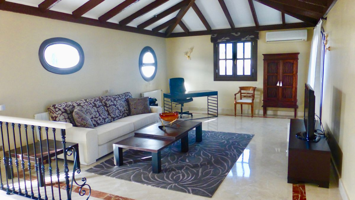 Villa a Benahavis, Malaga, Spagna 6 camere da letto, 950 mq. N° 53379