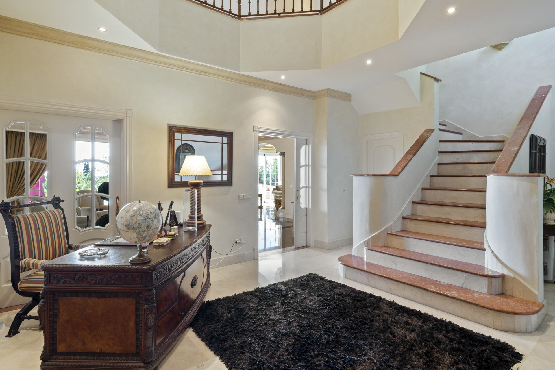 Villa in El Paraiso, Malaga, Spanien 5 Schlafzimmer, 779 m2 Nr. 53534
