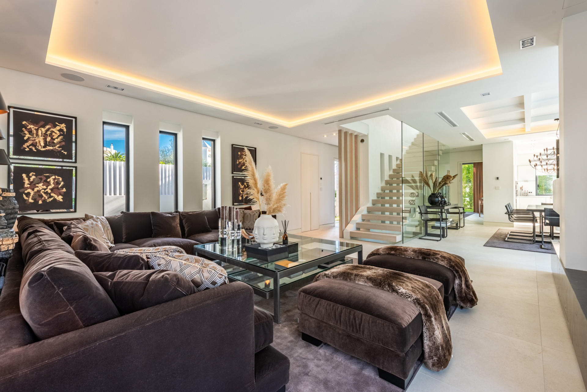 Villa i Marbella Golden Mile, Malaga, Spanien 5 sovrum, 393 kvm. Nr. 53570