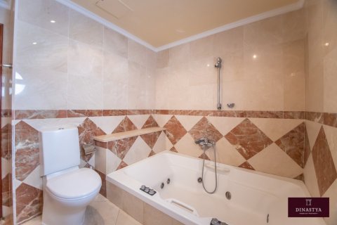 House for sale Tarragona, Spain 6 bedrooms, 280 sq.m. No. 53644 - photo 24