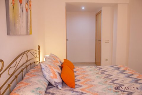 Apartment for sale in Salou, Tarragona, Spain 2 bedrooms, 137 sq.m. No. 53646 - photo 16