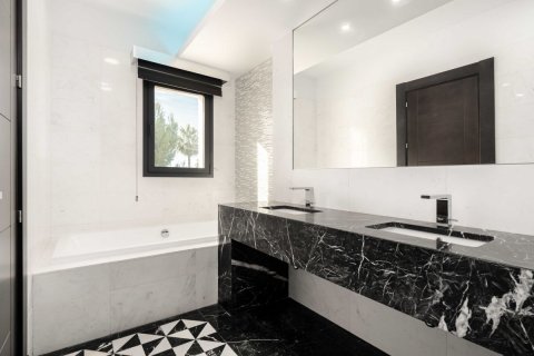 Villa for sale Marbella Golden Mile, Malaga, Spain 5 bedrooms, 714 sq.m. No. 53458 - photo 27