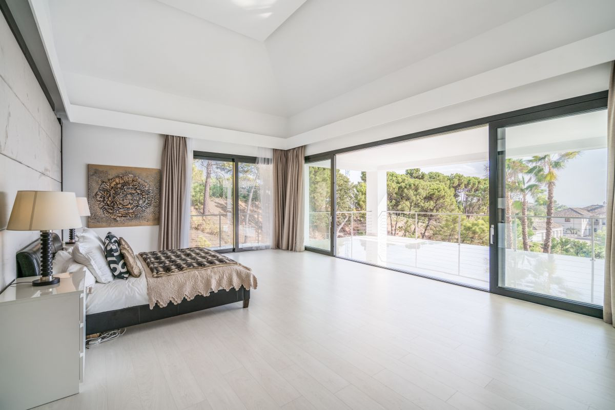 Villa i La Perla-Torremuelle, Malaga, Spanien 8 sovrum, 2500 kvm. Nr. 53369