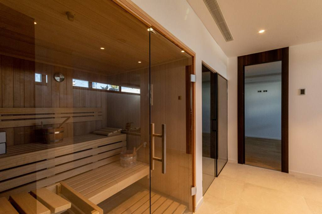 Villa in Nueva Andalucia, Malaga, Spanien 4 Schlafzimmer, 440 m2 Nr. 53400