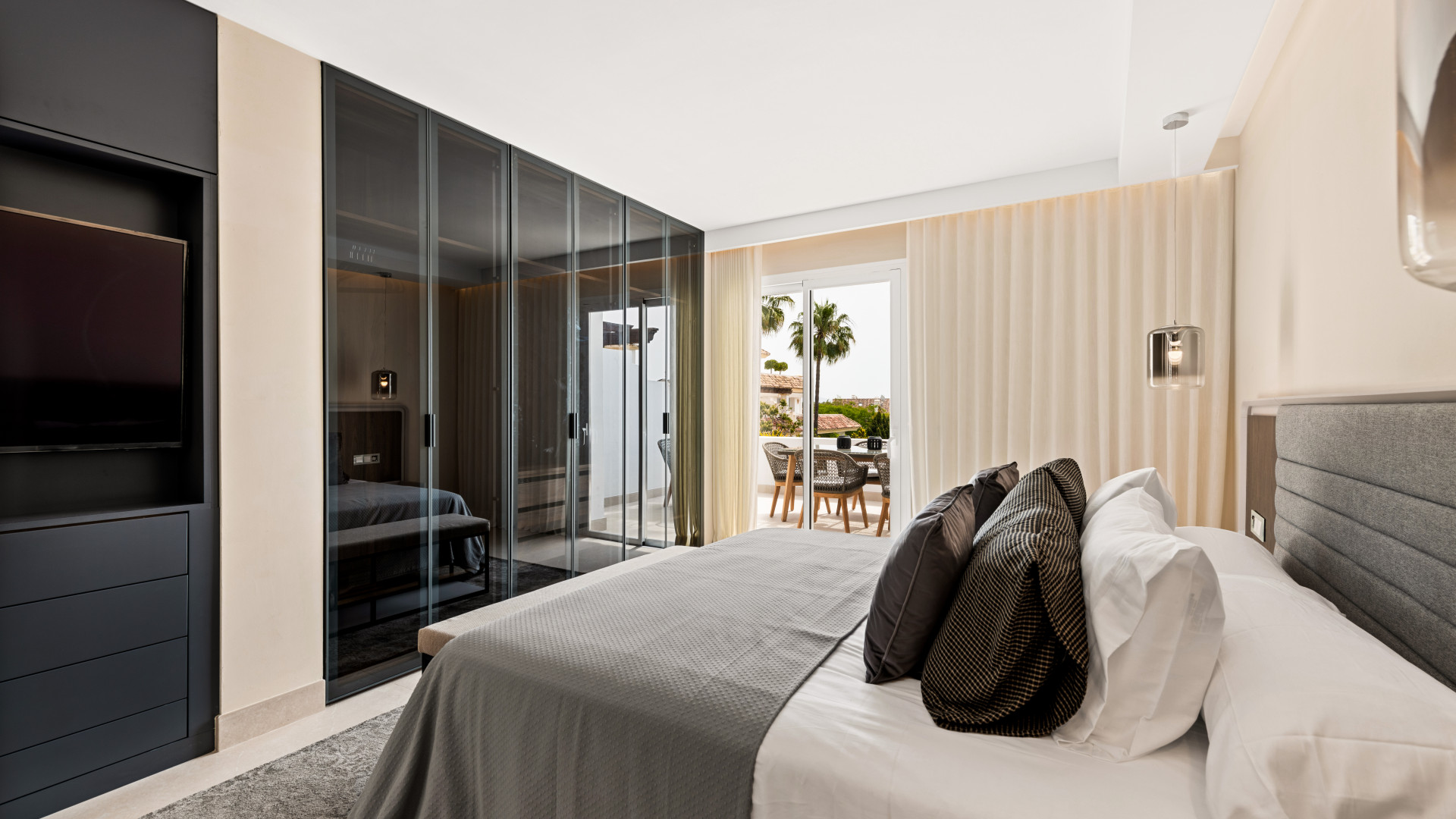 Dzīvoklis Marbella Golden Mile, Malaga, Spānijā 3 istabas, 138 m2 Nr. 53528