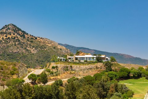 Villa for sale in Benahavis, Malaga, Spain 6 bedrooms, 1370 sq.m. No. 53532 - photo 4