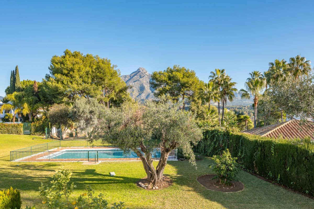 Rindu māja Nueva Andalucia, Malaga, Spānijā 3 istabas, 166 m2 Nr. 53479