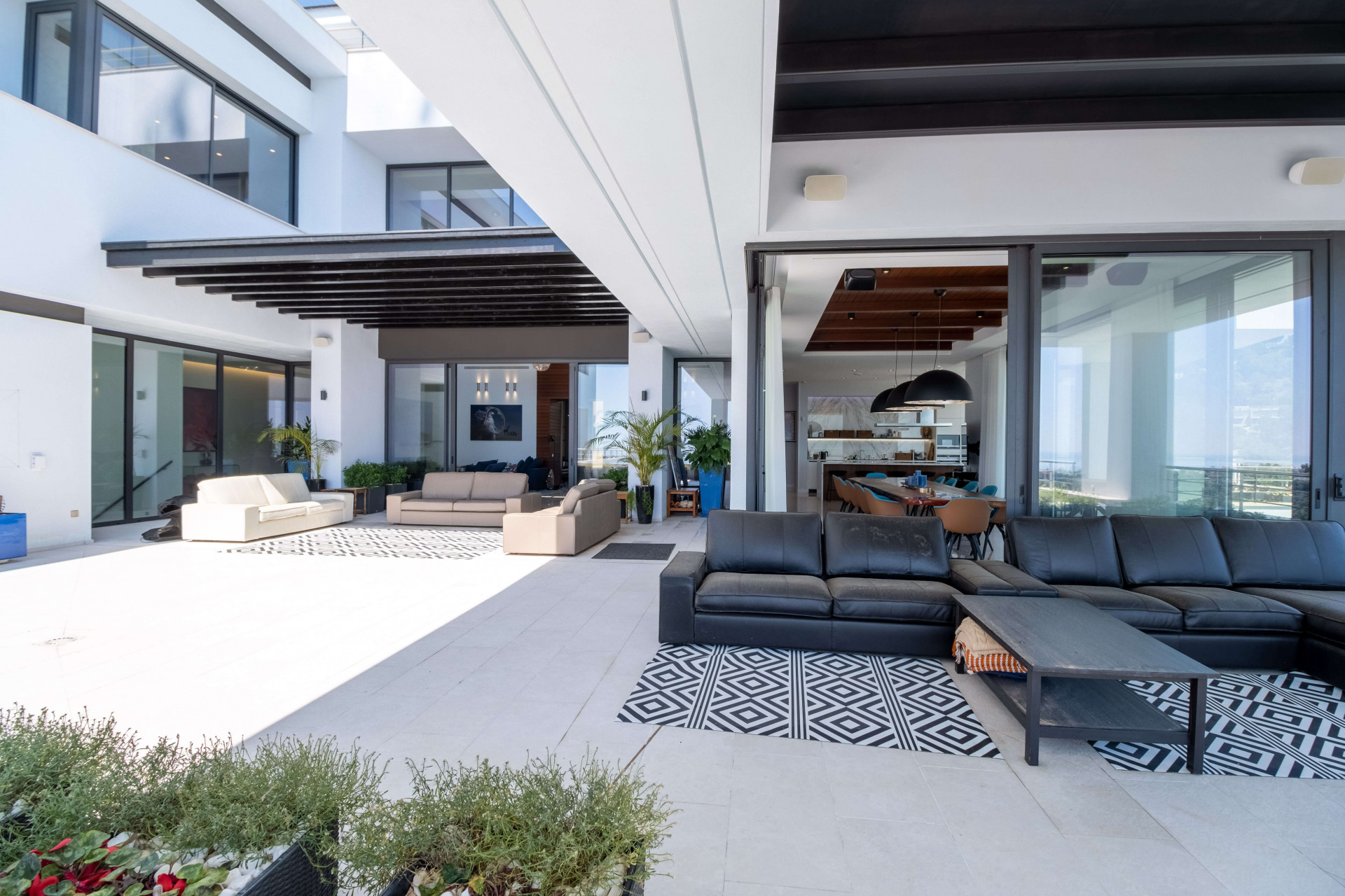 Villa in Benahavis, Malaga, Spanien 12 Schlafzimmer, 1339 m2 Nr. 53529