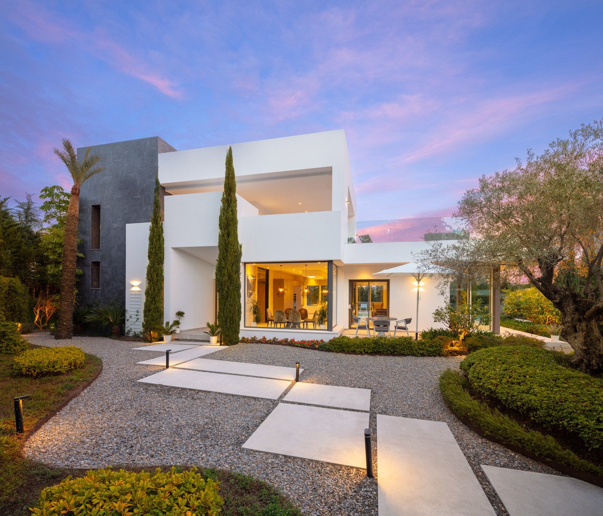 Huvila Nueva Andalucia, Malaga, Espanja 5 makuuhuonetta, 441 m2 No. 53523