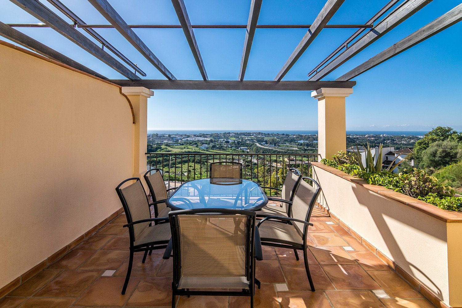 Penthouse in Benahavis, Malaga, Spain 3 bedrooms, 190 sq.m. No. 53524