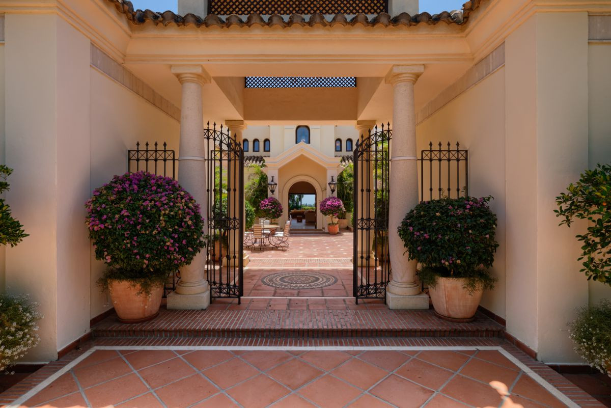 Huvila Marbella Golden Mile, Malaga, Espanja 5 makuuhuonetta, 1025 m2 No. 53465