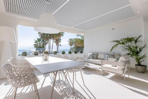 Apartment for sale Estepona, Malaga, Spain 4 bedrooms, 230 sq.m. No. 53429 - photo 13