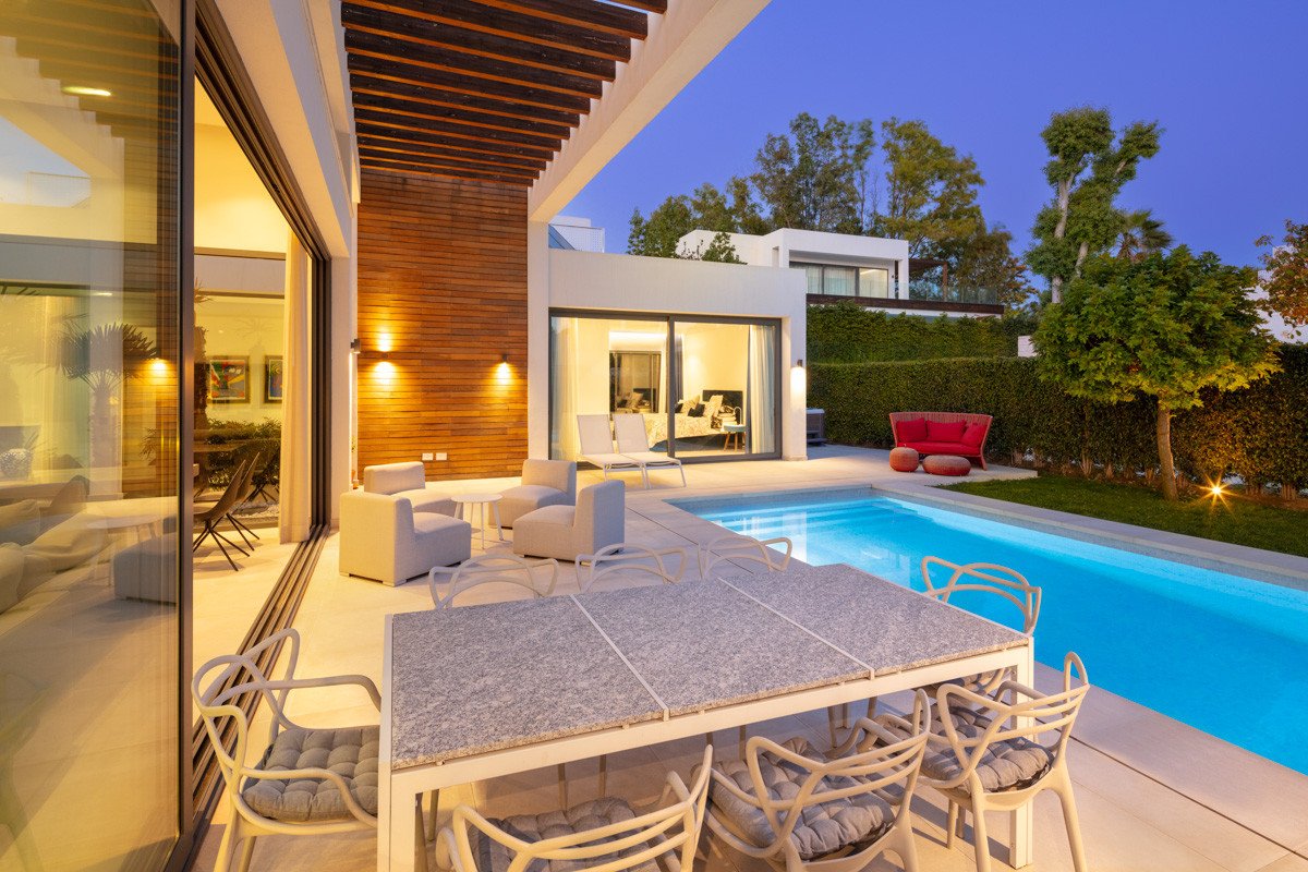 Willa w Estepona, Malaga, Hiszpania 4 sypialnie, 315 mkw. nr 53553