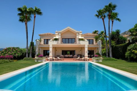 Villa for sale in Marbella Golden Mile, Malaga, Spain 5 bedrooms, 1025 sq.m. No. 53465 - photo 12