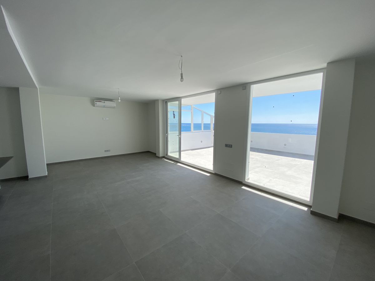 Penthouse in Estepona, Malaga, Spain 3 bedrooms, 139 sq.m. No. 53391