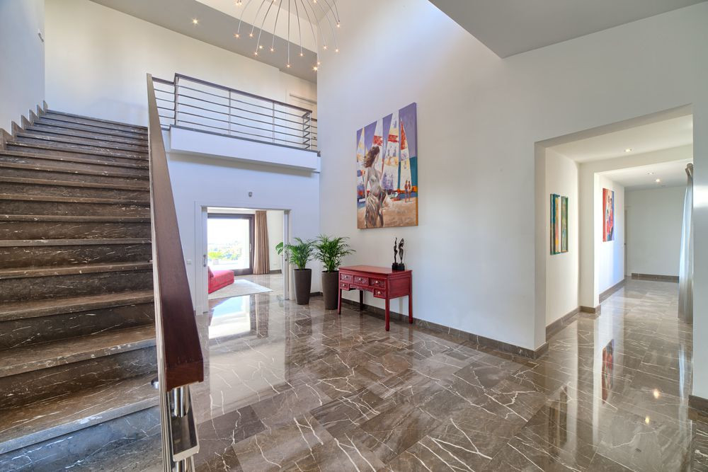Villa in Benahavis, Malaga, Spain 5 bedrooms, 761 sq.m. No. 53362