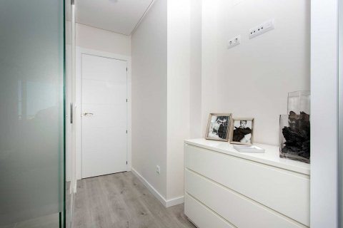 Apartment for sale in Villamartin, Alicante, Spain 3 bedrooms, 71 sq.m. No. 37924 - photo 17