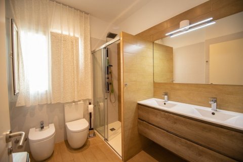 Villa for sale in Salou, Tarragona, Spain 2 bedrooms, 105 sq.m. No. 53615 - photo 29