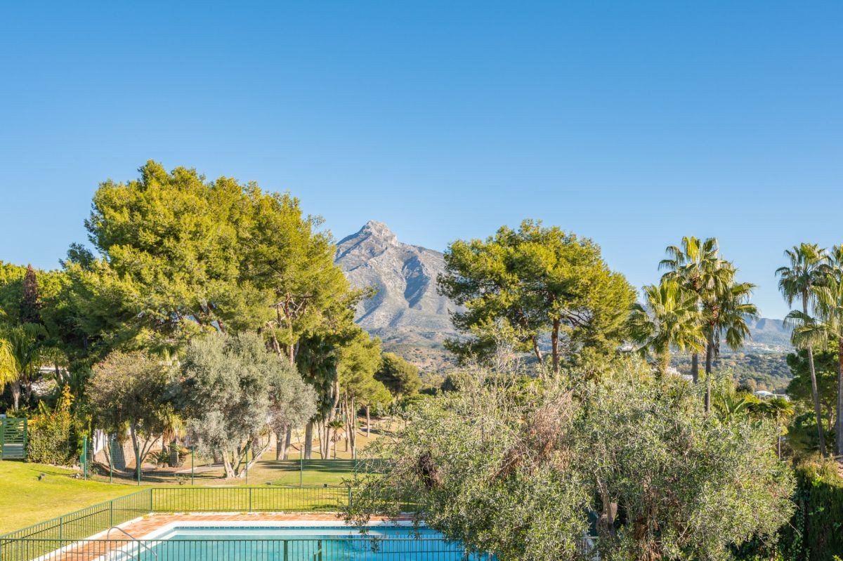 Rindu māja Nueva Andalucia, Malaga, Spānijā 3 istabas, 166 m2 Nr. 53479
