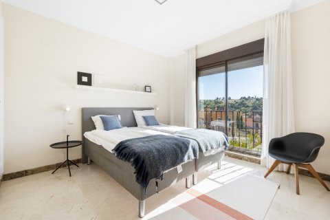 Villa for sale in Arroyo Vaquero, Malaga, Spain 4 bedrooms, 337 sq.m. No. 53562 - photo 6