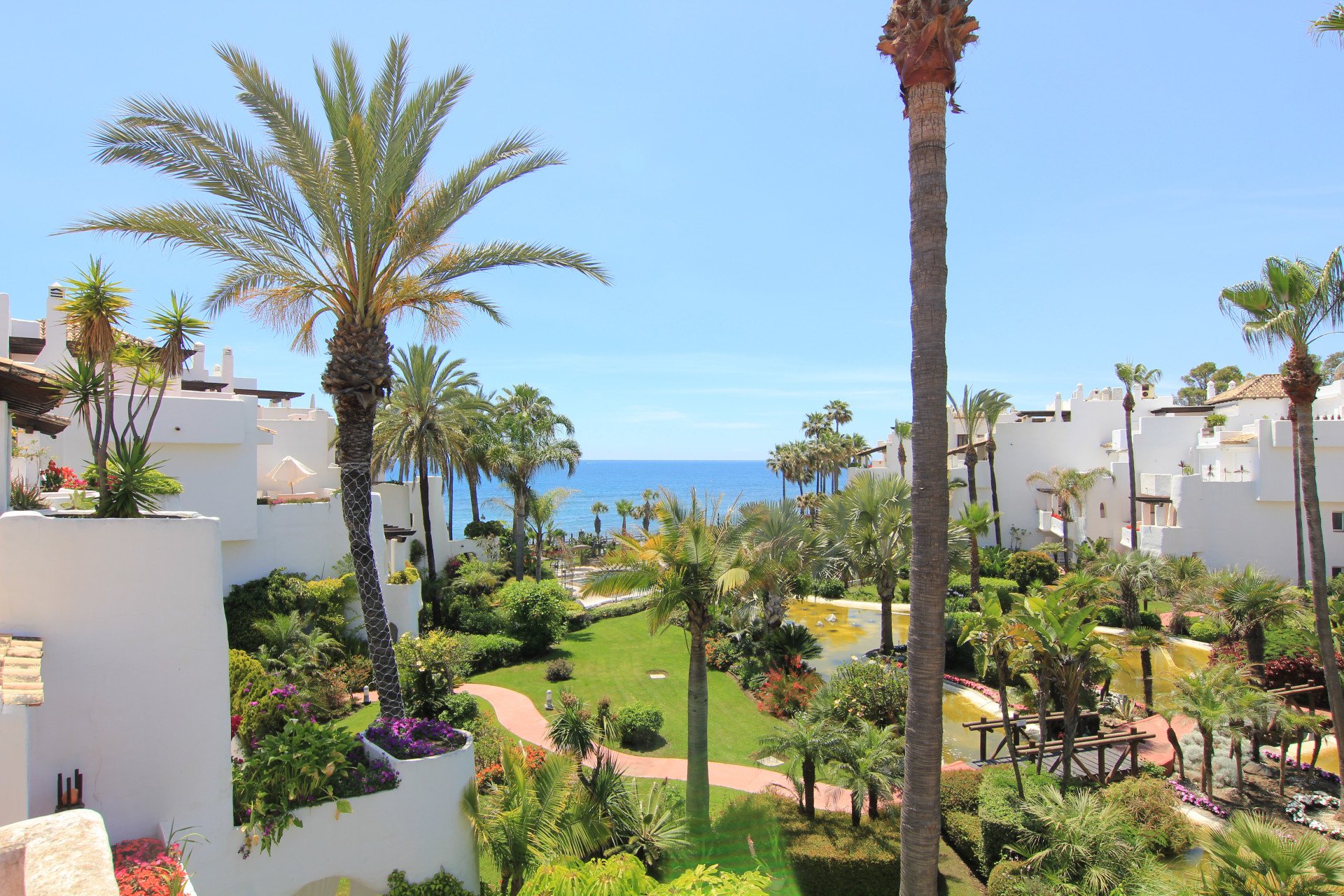 Duplex a Marbella, Malaga, Spagna 5 camere da letto, 475 mq. N° 53550