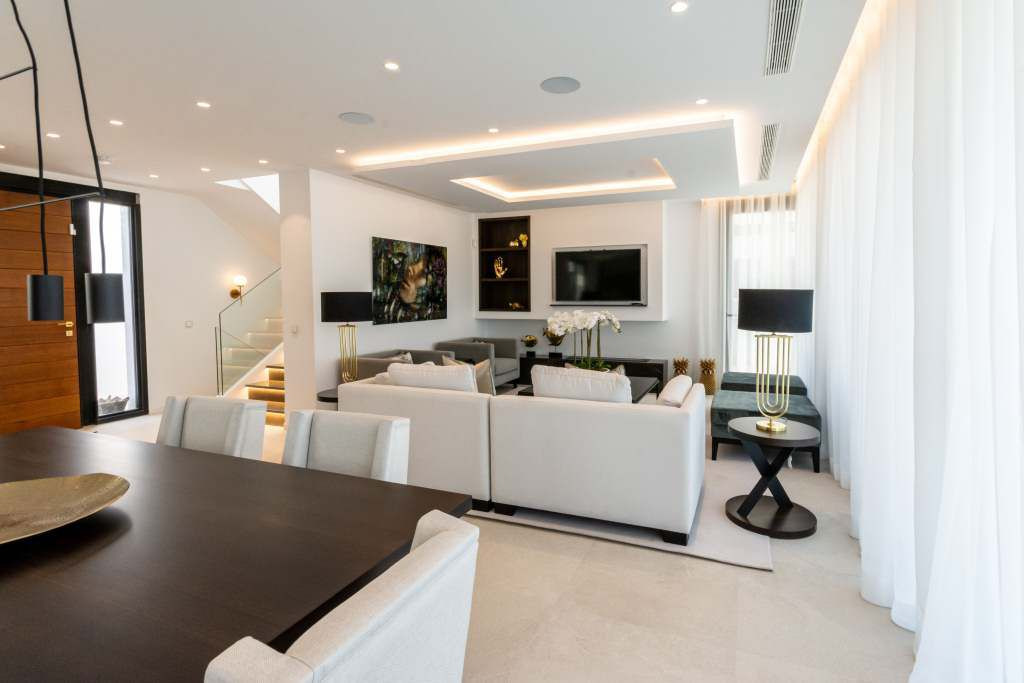 Villa in Nueva Andalucia, Malaga, Spanien 4 Schlafzimmer, 440 m2 Nr. 53400