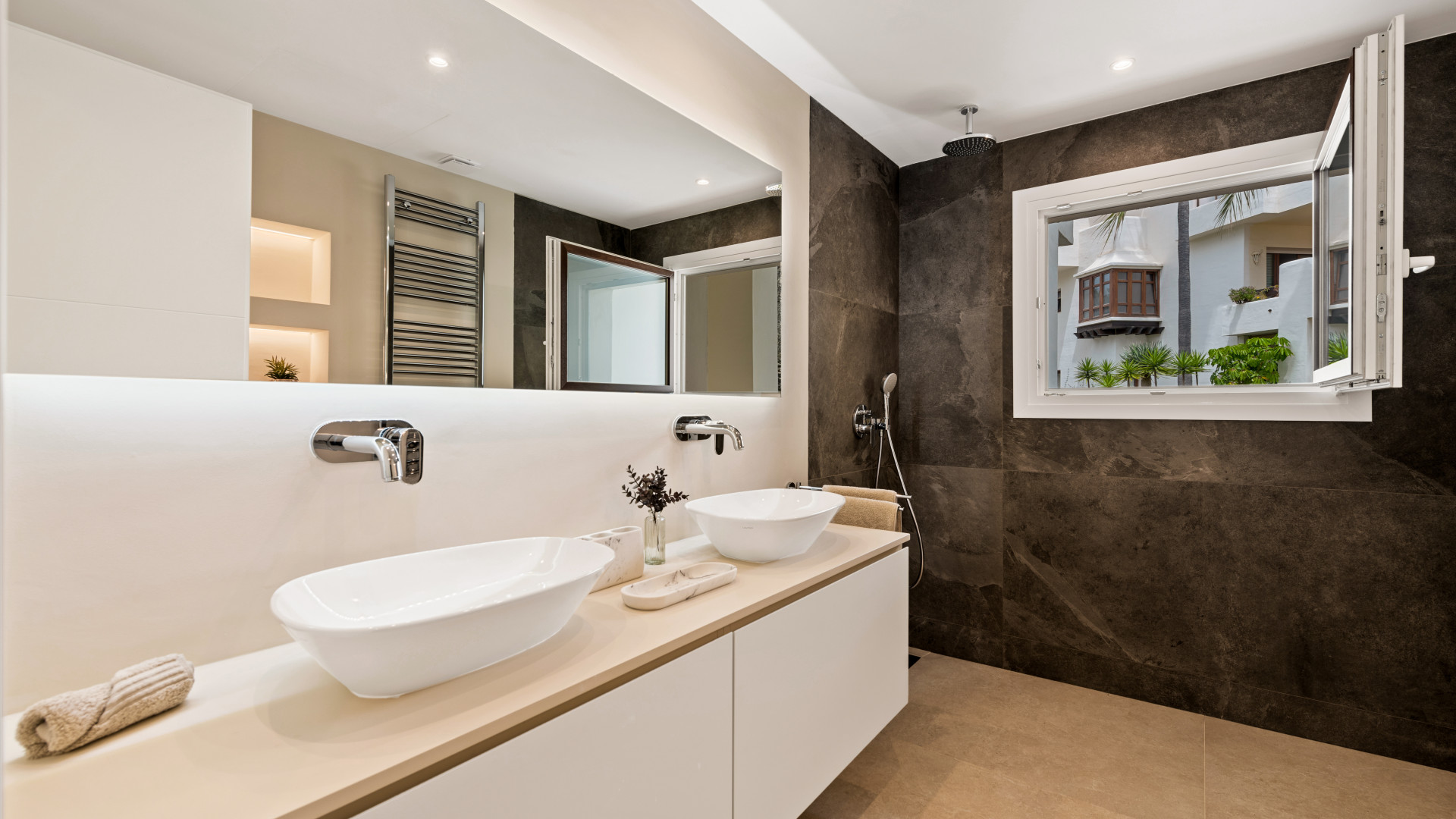 Wohnung in Estepona, Malaga, Spanien 4 Schlafzimmer, 137 m2 Nr. 53527