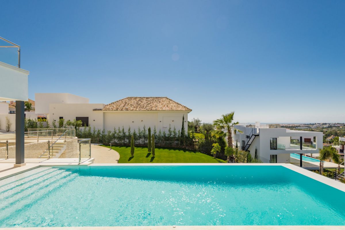 Willa w Nueva Andalucia, Malaga, Hiszpania 4 sypialnie, 749 mkw. nr 53398