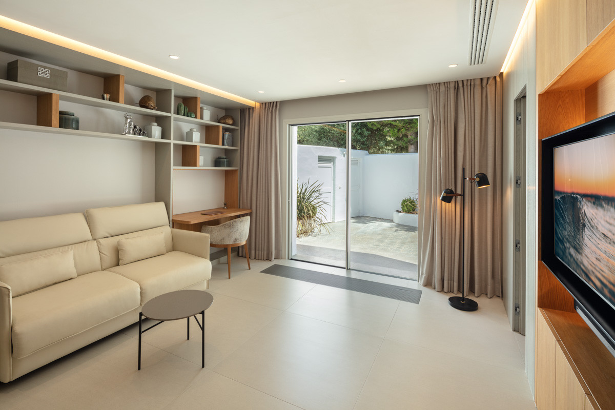 Villa i Marbella Golden Mile, Malaga, Spanien 4 sovrum, 240 kvm. Nr. 53572