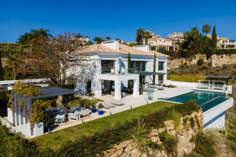 Villa for sale in Benahavis, Malaga, Spain 6 bedrooms, 1002 sq.m. No. 53498 - photo 7